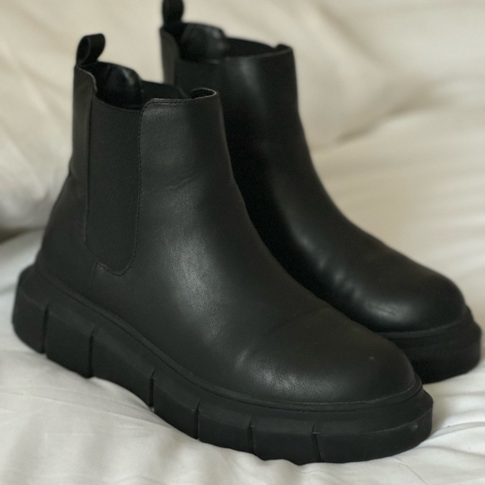 Black leather BP boots sz 6.5